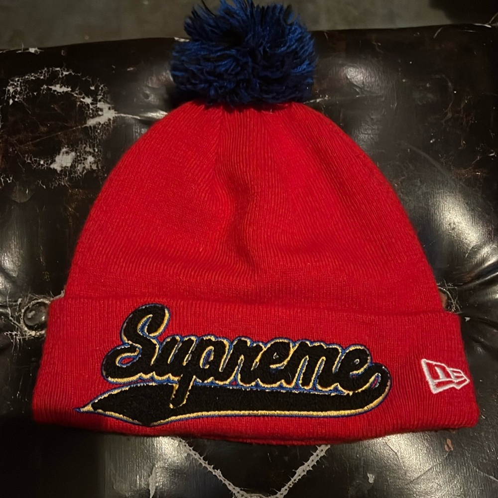 SUPREME NEW ERA CHENILLE SCRIPT BEANIE FW16
